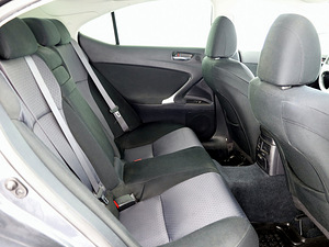 Lexus IS 250 Business ATM 2.5 153kW (7 foto / 8)