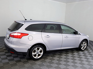 Ford Focus Comfort ATM 1.6 92kW (3 foto / 7)