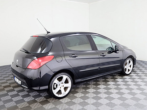 Peugeot 308 Elegance 2.0 HDi 100kW (3 foto / 9)