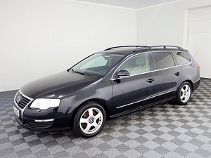 Volkswagen Passat Comfortline 2.0 110kW (2 фото из 7)