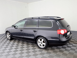 Volkswagen Passat Comfortline 2.0 110kW (4 фото из 7)