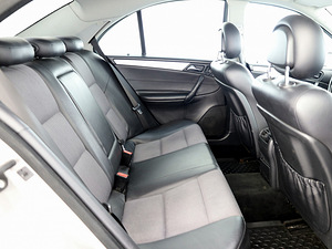 Mercedes-Benz C 200 Avantgarde ATM 1.8 Kompressor 120kW (7 foto / 7)