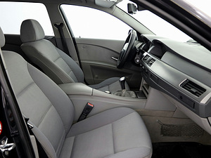 BMW 525 Touring 2.5 D 120kW (6 foto / 7)