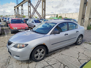 Mazda 3 Facelift 1.6 77kW (2 foto / 7)