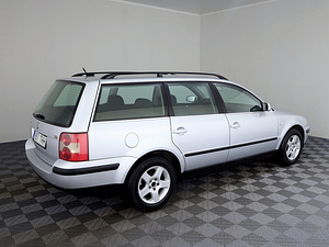 Volkswagen Passat Comfortline ATM 1.9 TDI 74kW (3 foto / 7)