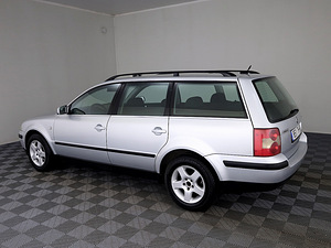Volkswagen Passat Comfortline ATM 1.9 TDI 74kW (4 foto / 7)