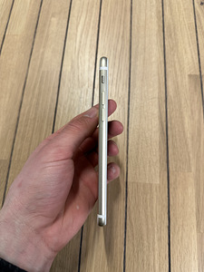 iPhone 7 (7 foto / 8)