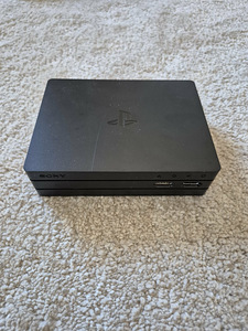PS4 Pro + PS VR + 2 контроллера + игры (7 фото из 9)
