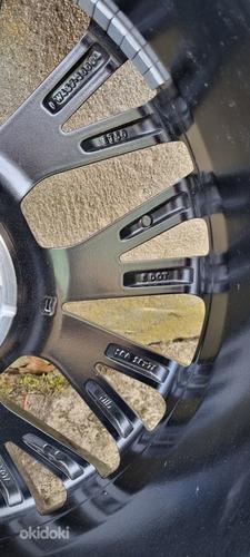 18-дюймовые легкосплавные диски Toyota с летней резиной (фото #7)