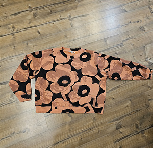 Женская кофта MARIMEKKO! Размер L! (1 фото из 3)