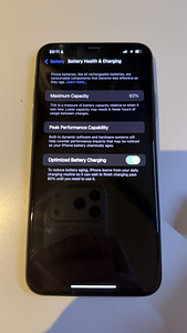iPhone 11 Pro Max 256GB – аккумулятор 92% + оригинальный сил (2 фото из 5)