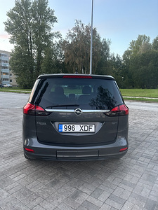 Opel zafira tourer (6 foto / 15)