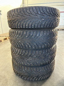 235/60 R 18 (1 foto / 4)