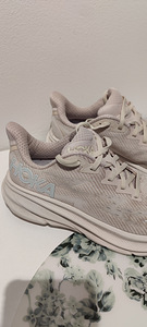 Hoka (6 foto / 9)
