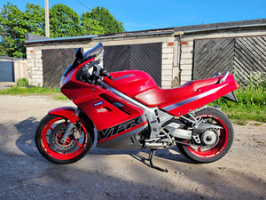 Honda VFR 750 93a. 72kW 49000 km (2 foto / 6)