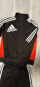 Adidas ,140 спорт.костюм (6 фото из 7)