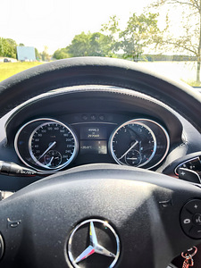 Mercedes-Benz GL 350 (6 foto / 14)