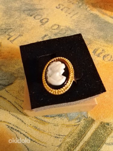 CAMEE SORMUS KULLATTUA MESSINKIÄ