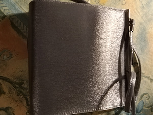 KIILTÄVÄ PINTAINEN ORIFLAME ILTALAUKKU (3 valokuva sivusta 4)