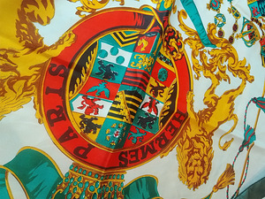 HERMES KAULAHUIVI PARIISI VAAKUNA JA LEIJONAT (1 valokuva sivusta 5)