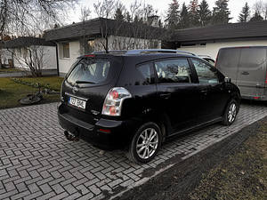 Toyota Corolla verso (4 foto / 4)