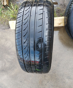 600 EUR / kompl (150 EUR / tk) 255/50R19 BMW BMW X5 E70 BMW (3 foto / 4)