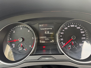 Volkswagen Passat BlueMotion 1.6 R4 TDI 88Kw (12 foto / 12)