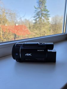 Комплект видеокамеры Sony FDR-AX53 4K (микрофон + аккумулятор) (5 фото из 7)