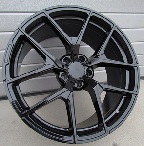 R20x8.5  5X112  ET  30  66.6  XE137  (BY1225)  Black (BL)  For MER  (P2) (1 foto / 1)