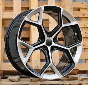 R22x10  5X112  ET  19  66.5  I5598  (FBX112)  Silver Shining+Black (SSBL)  For AUD  (A+Z5)  (HYBRID FORGED) (1 foto / 1)