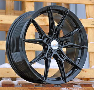 R18x8  5X114.3  ET  40  67.1  FBX425  Black (BL)  For RACIN  (Z7)  (HYBRID FORGED) (1 foto / 1)