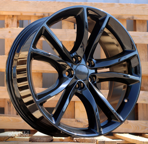 R20x8  5X115  ET  24  71.5  D2047  Black (BL)  For DODGE  (Z6)