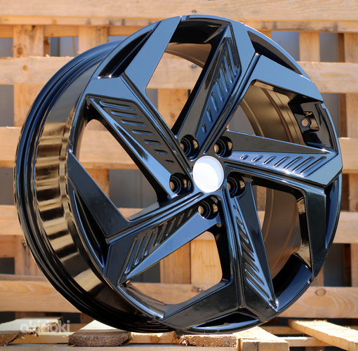 R18x7.5  5X114.3  ET  51  67.1  D1926  Black (BL)  For HYUND  (Z2)  (NEW MODEL)