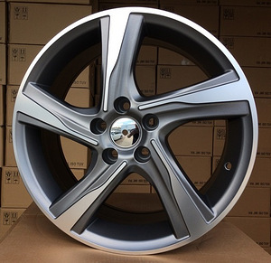 R20x8.5  5X108  ET  43  67.1  BY115  (A5451)  Grey Polished+Powder Coating (MGPC)  For VOLVO  (P) (1 foto / 1)