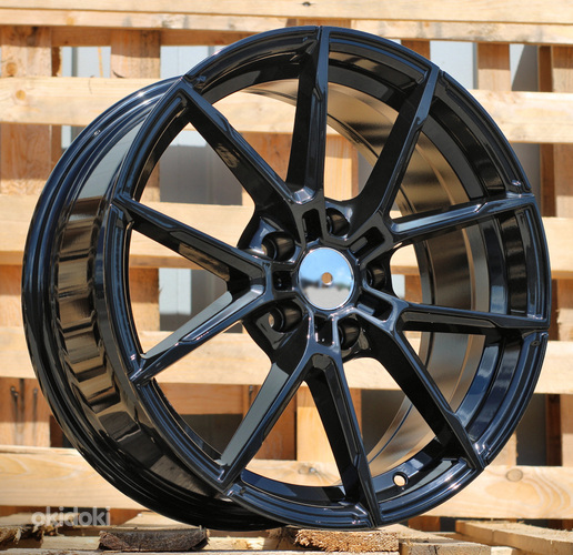 R17x7.5  5X112  ET  40  66.6  B5601  (D1740)  Black (BL)  For BMW  (Z3)