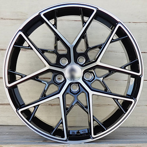 R18 AMZ YF0432 Black polish 18x8 5x108 (1 foto / 1)