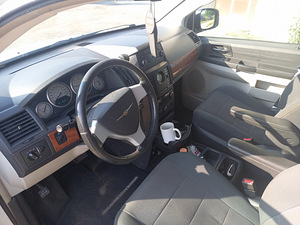 Chrysler grand voyager (8 foto / 8)