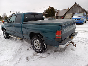 Dodge ram 1500 4x4 (7 foto / 8)
