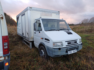 Iveco фургон (1 фото из 5)