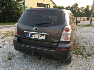TOYOTA COROLLA VERSO (2 foto / 6)