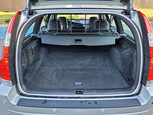 Volvo V70 D5 (9 фото из 15)