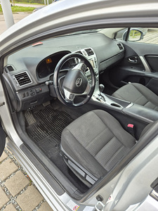 Toyota Avensis 2012 LPG BI XENON (4 foto / 10)