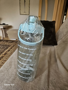 2-liitrine pudel jaotiste ja torudega (1 foto / 6)