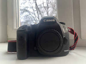Canon eos 5d mk iii (1 фото из 3)