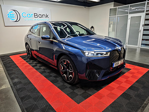 BMW IX XDRIVE 40 SPORT 2022 (3 фото из 15)
