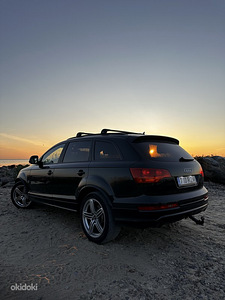 Audi Q7 S-line 3.0D (5 foto / 13)