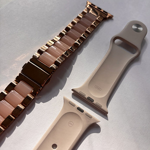 Apple Watch SE (1-го поколения) 40 мм GPS Rose Gold + миланский ремешок (4 фото из 7)