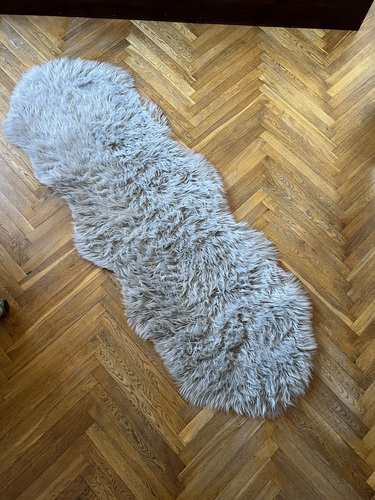 Suur kunstkarusnahast vaip hall 180cm