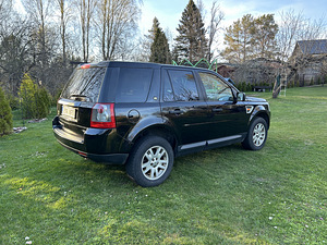Land Rover Freelander 2 (4 фото из 7)