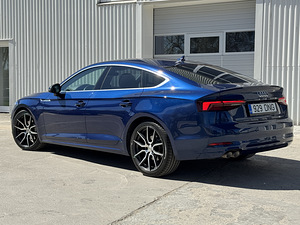 Audi A5 2.0 140kW (2 foto / 10)